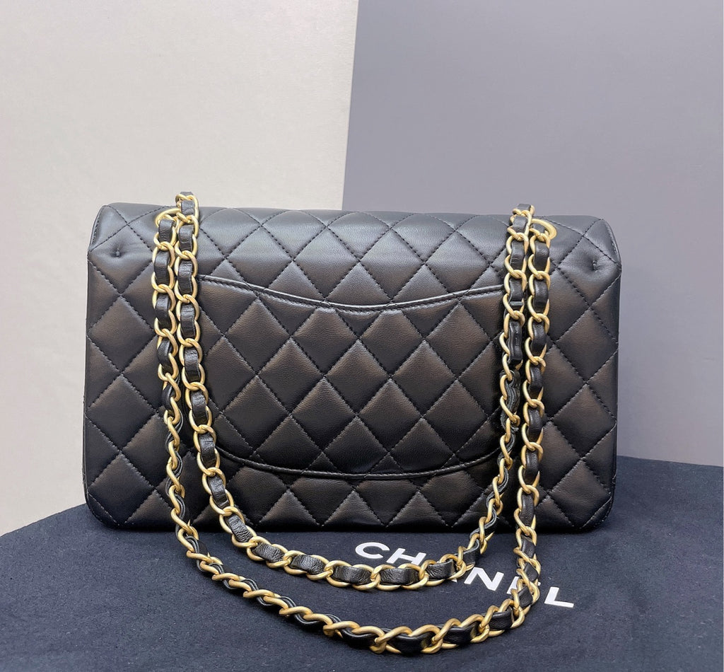 CHANEL Classic Flap