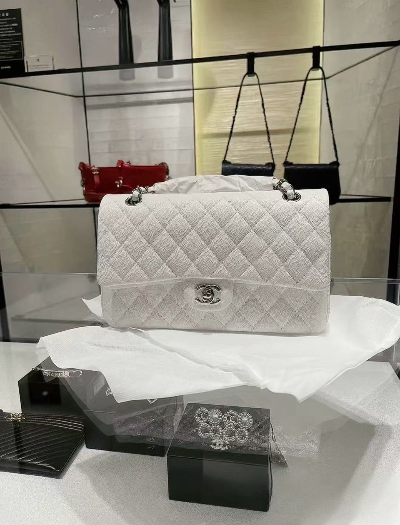 Chanel Classic Flap CF Medium White with Silver Hardware Caviar Leather Chip Version 2024 Brand New