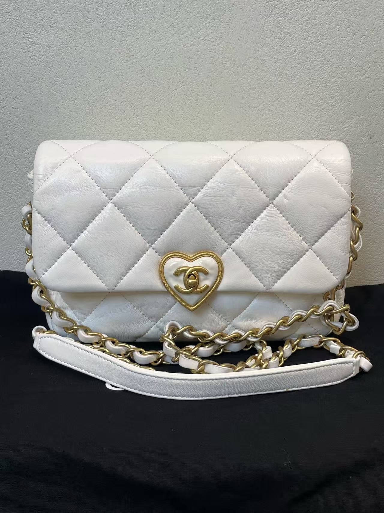 Chanel Classic Flap CF Large Mini 23S White Lambskin with Enamel Heart Clasp Chip Version