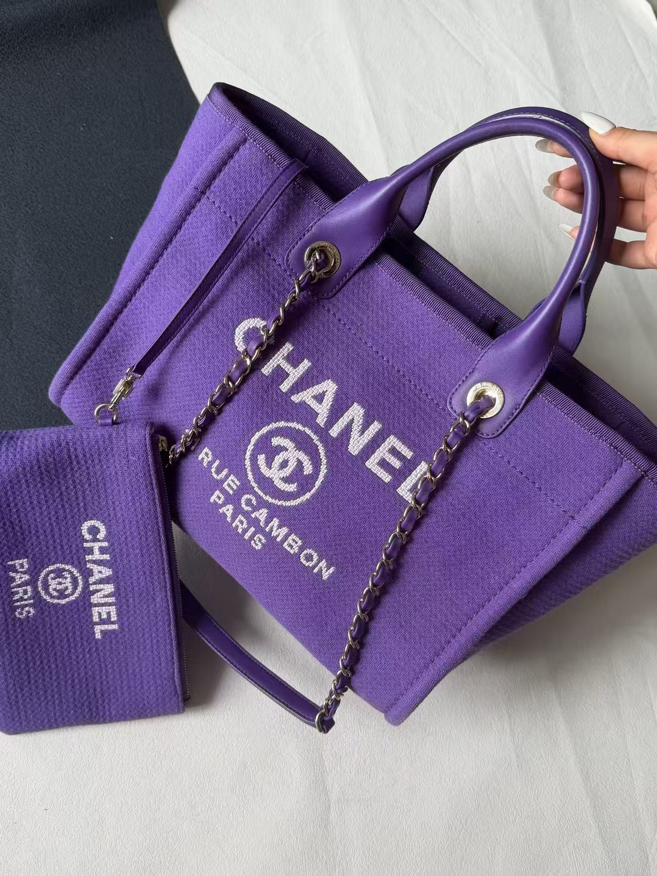 Chanel 24S Purple Canvas Tweed Beach Tote Shopping Bag Small Chip Version Size 35×39×17cm
