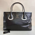Chanel Cerf Tote Bag Panda Black & White Color Block 12 Series Size 40×29.5cm