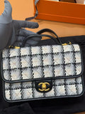 Chanel 22K Houndstooth Tweed Horizontal Messenger Bag Chip Version