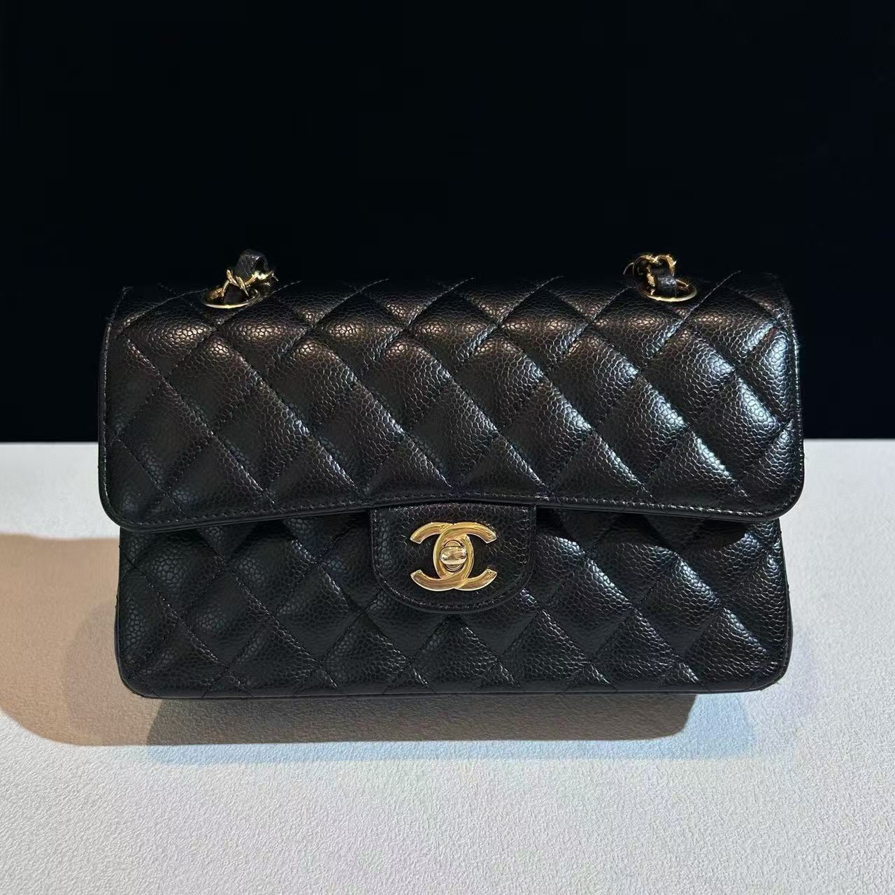 Chanel Classic Flap CF Small Black Caviar Leather with Gold Hardware Chip Version 2022 Receipt Size 23cm