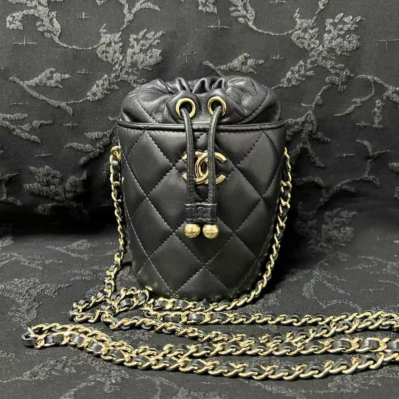 Chanel Bucket Bag Small Bucket Bag Lambskin 31 Series No Card Size 9×9×11.5cm