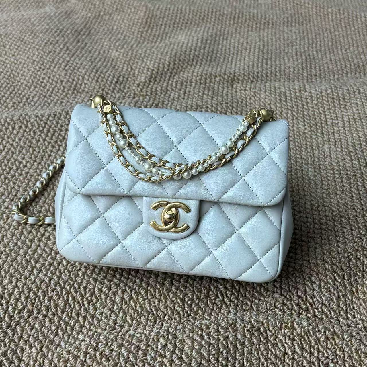 Chanel 24P Square Mini Flap Bag Beige with Gold Hardware Pearl Chain Chip Version Size 19×15×7cm