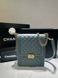 Chanel Medium Horizontal Flap Bag 27 Series Embossed Calfskin with Gold Hardware Size 19.5×16×6cm
