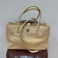 Chanel Cerf Tote Medium Beige Caviar Leather with Silver Hardware, Series 14, Detachable Shoulder Strap, 35 × 23 × 15 cm, Excellent Condition