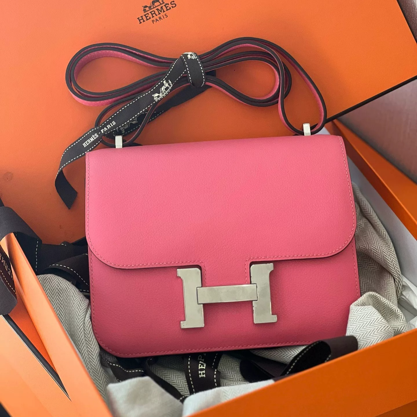 Hermès Mini Constance 19 Bag