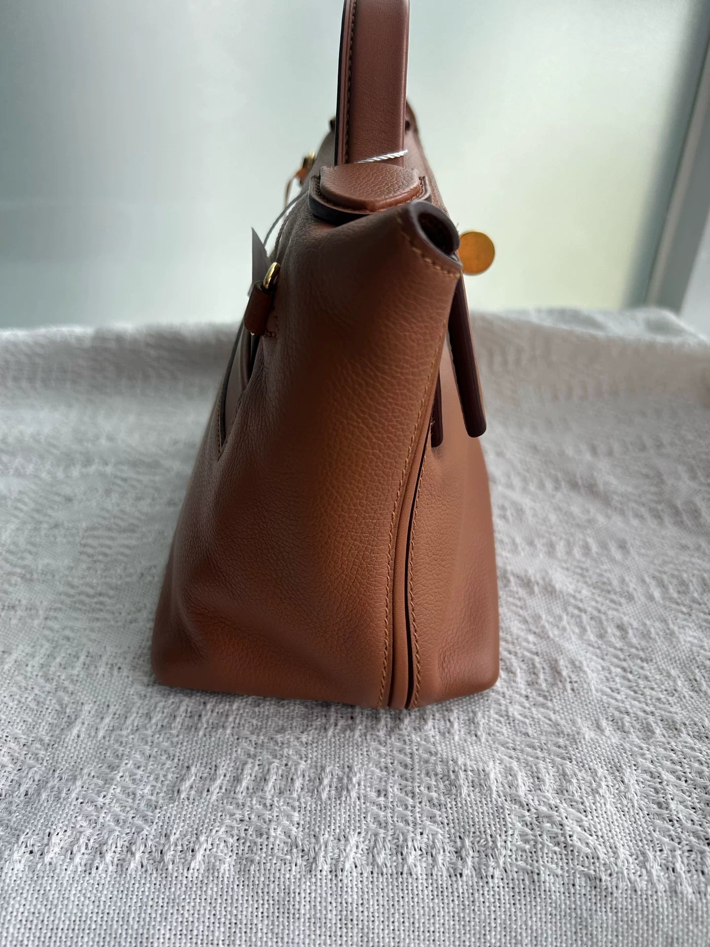 Hermes 2424 金棕金扣 Z刻 单肩斜挎包