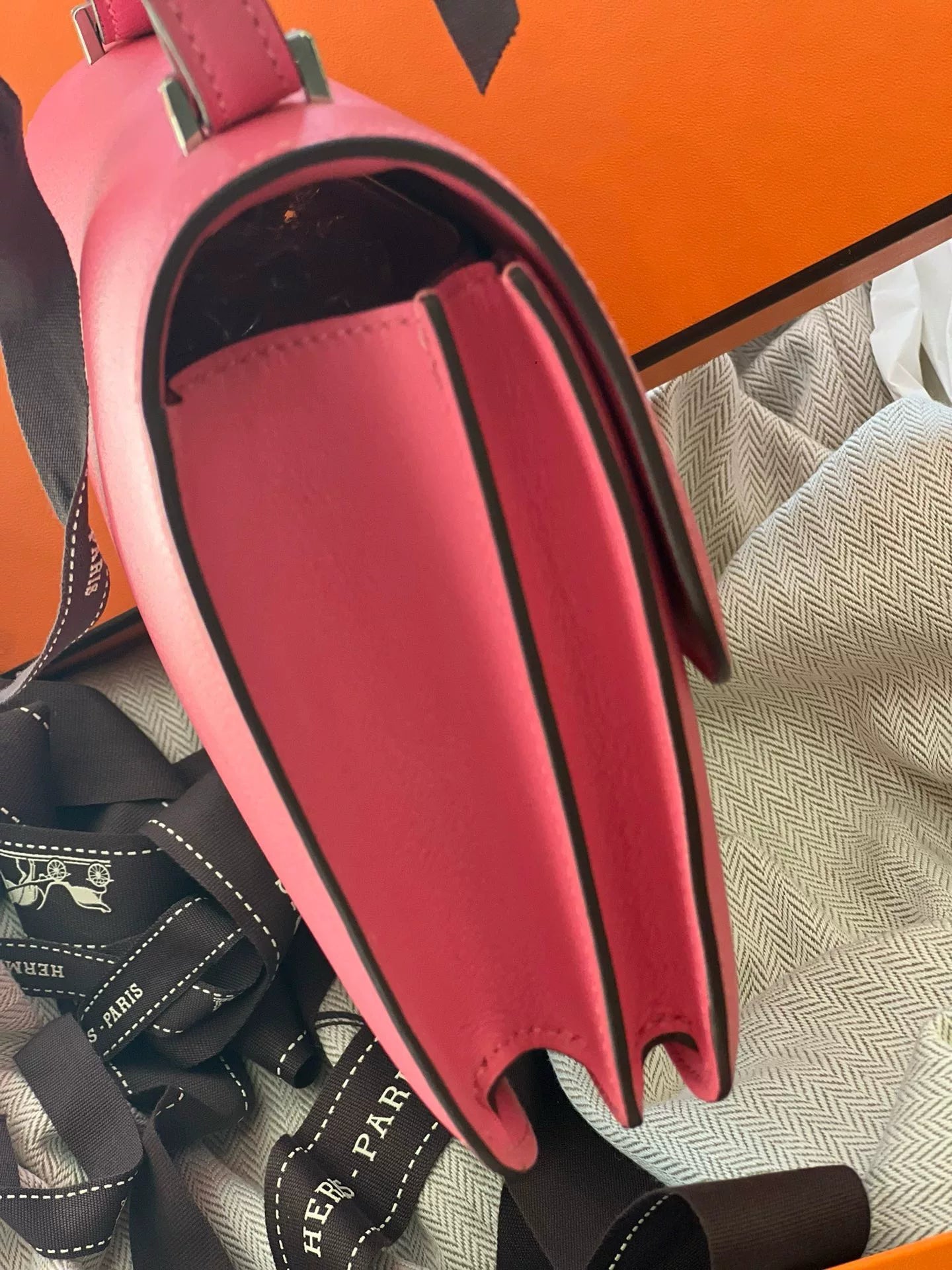 Hermès Mini Constance 19 Bag