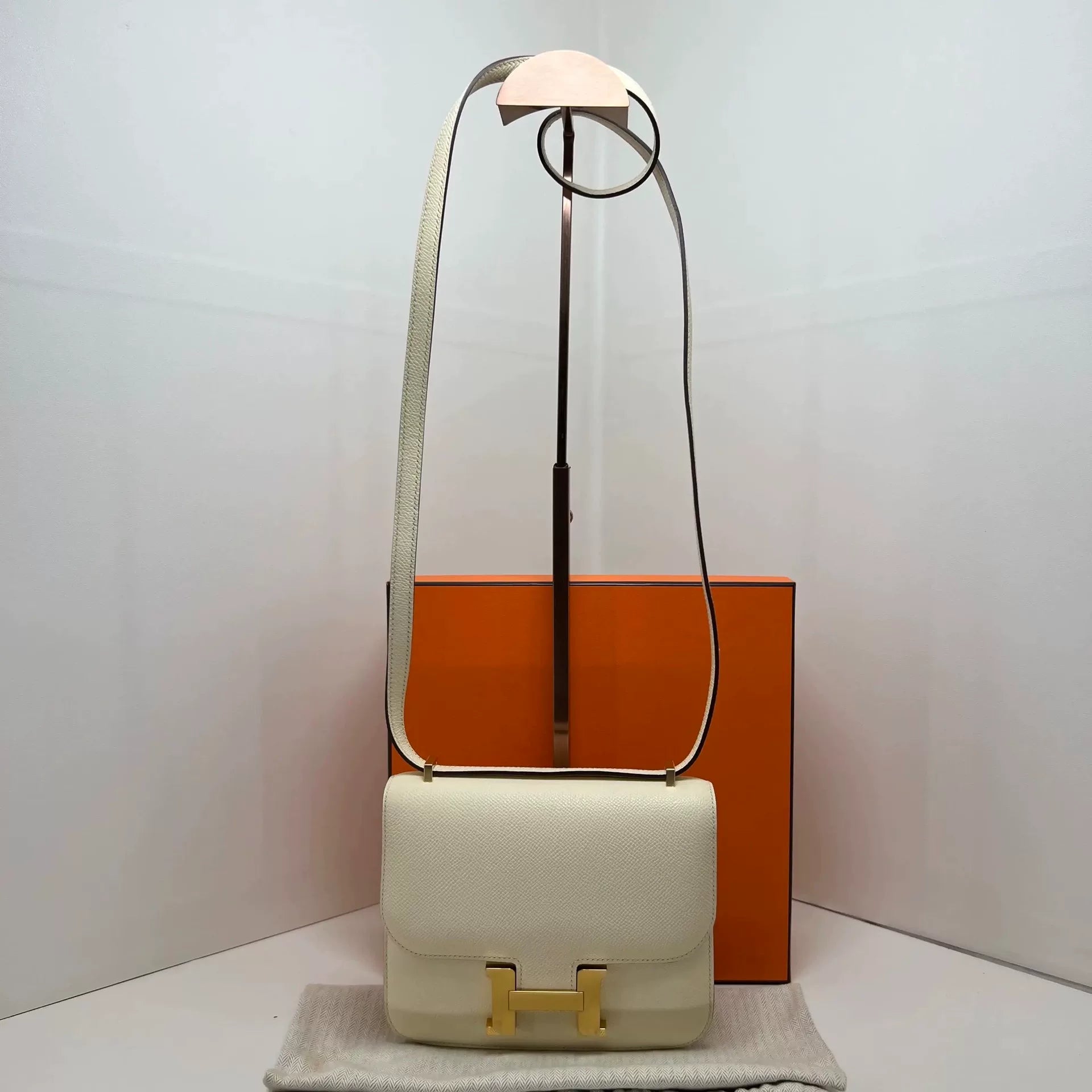 Hermès Constance 19 Mini Bag
