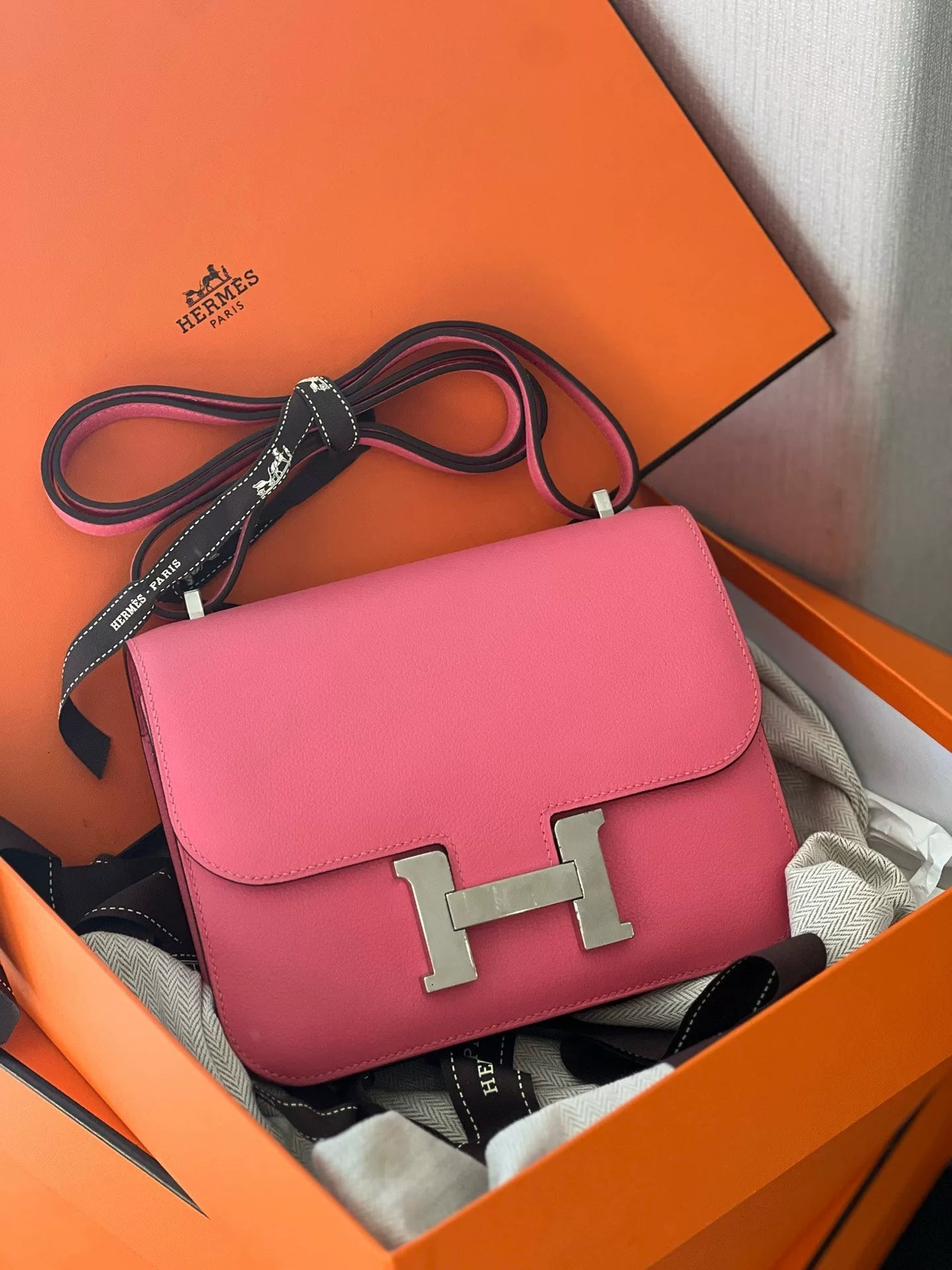 Hermès Mini Constance 19 Bag
