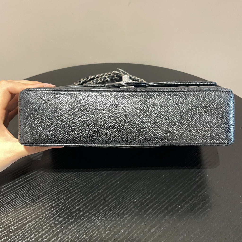 Chanel Classic Flap Bag (Medium)