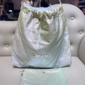 Chanel 22 Handbag