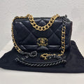 Chanel 19 Small Bag Chip Version Size 16×26×9cm